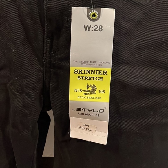 Stylo skinny jeans. Skinner stretch. 28” waist. 29” inseam. 26D - Picture 2 of 5